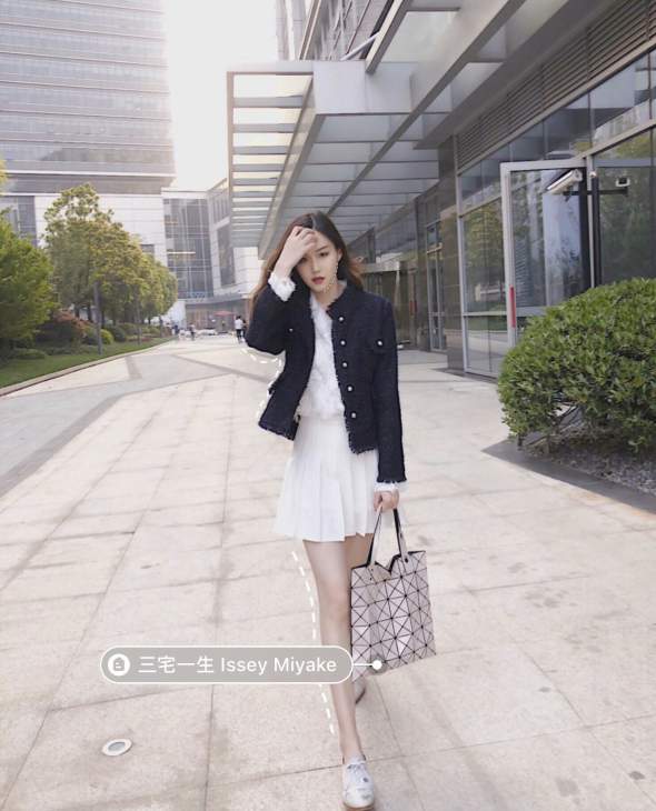 Picture of Issey Miyake Handbags _SKUfw220571828fw